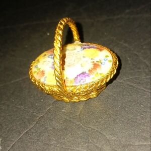 Vintage Max Factor Floral & Gold basket for ring holder or collection